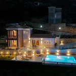 Koumaries Villa *