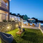 Koumaries Villa *